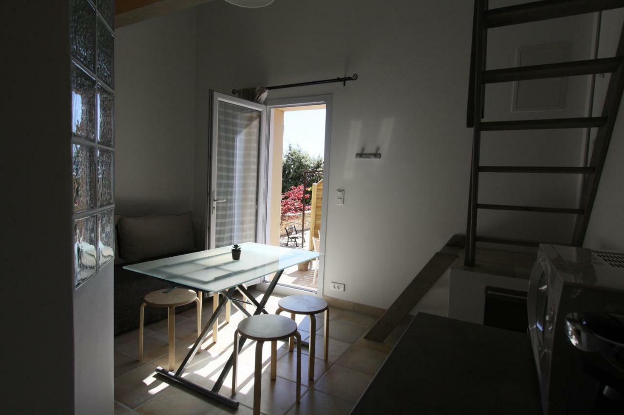 Maison D'Hotes La Garenne Puyloubier ภายนอก รูปภาพ